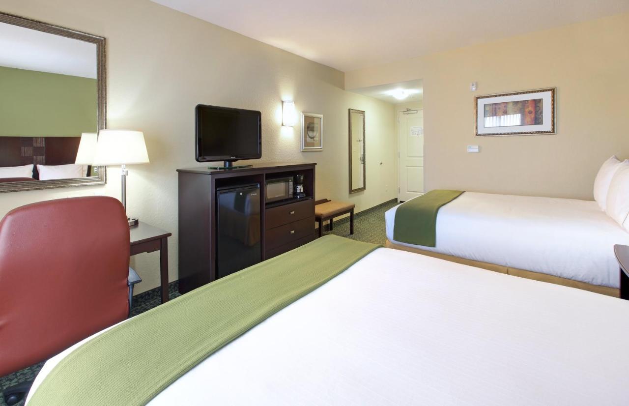 Holiday Inn Express & Suites Covington By Ihg Exterior foto