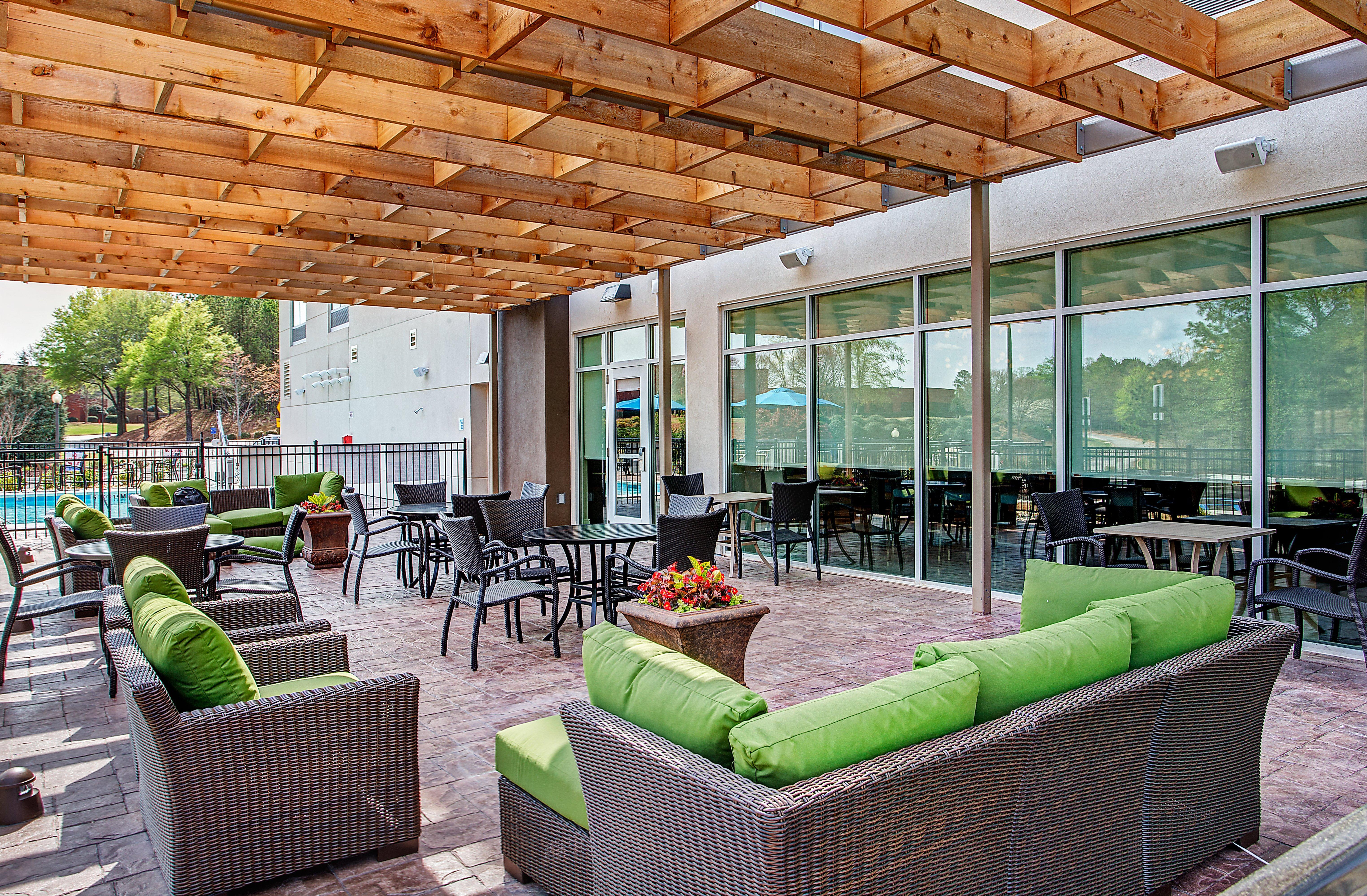 Holiday Inn Express & Suites Covington By Ihg Exterior foto