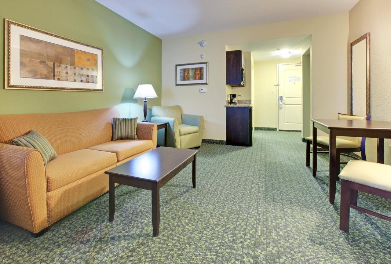 Holiday Inn Express & Suites Covington By Ihg Exterior foto